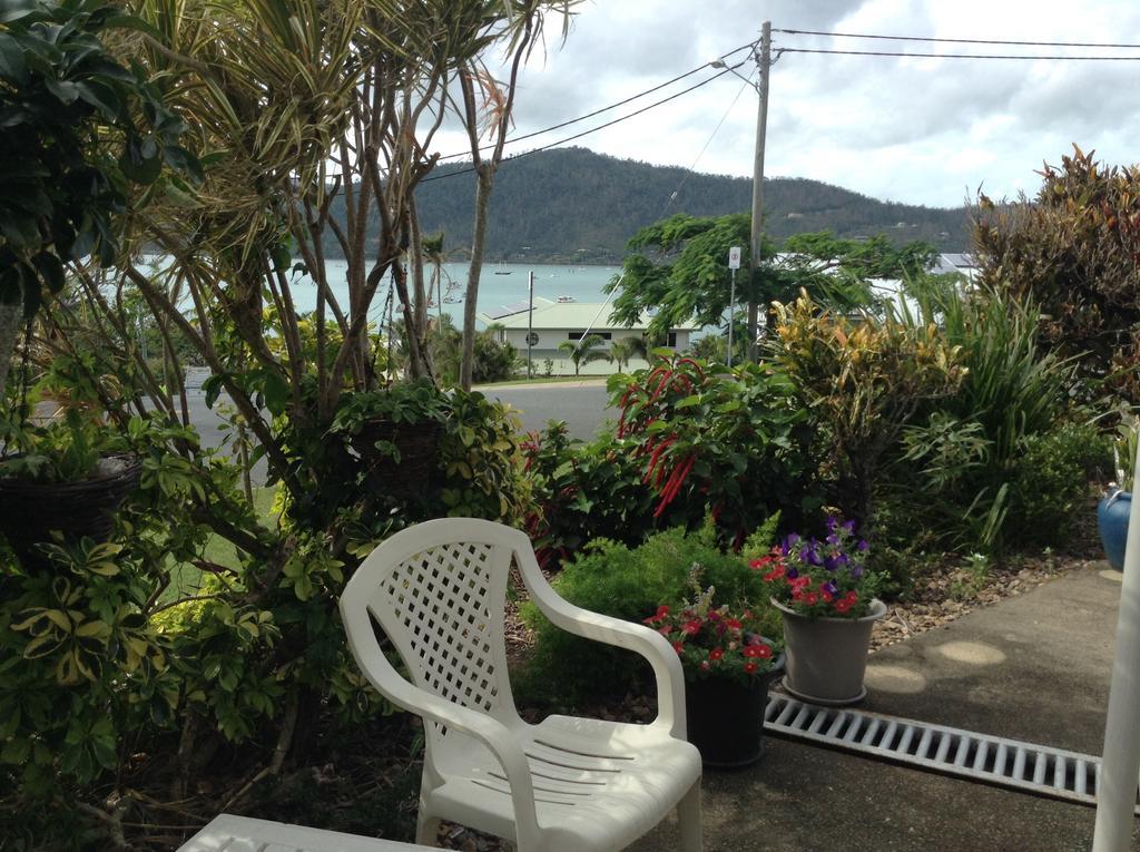 Studio Apartment With Seaview Airlie Beach Exterior photo